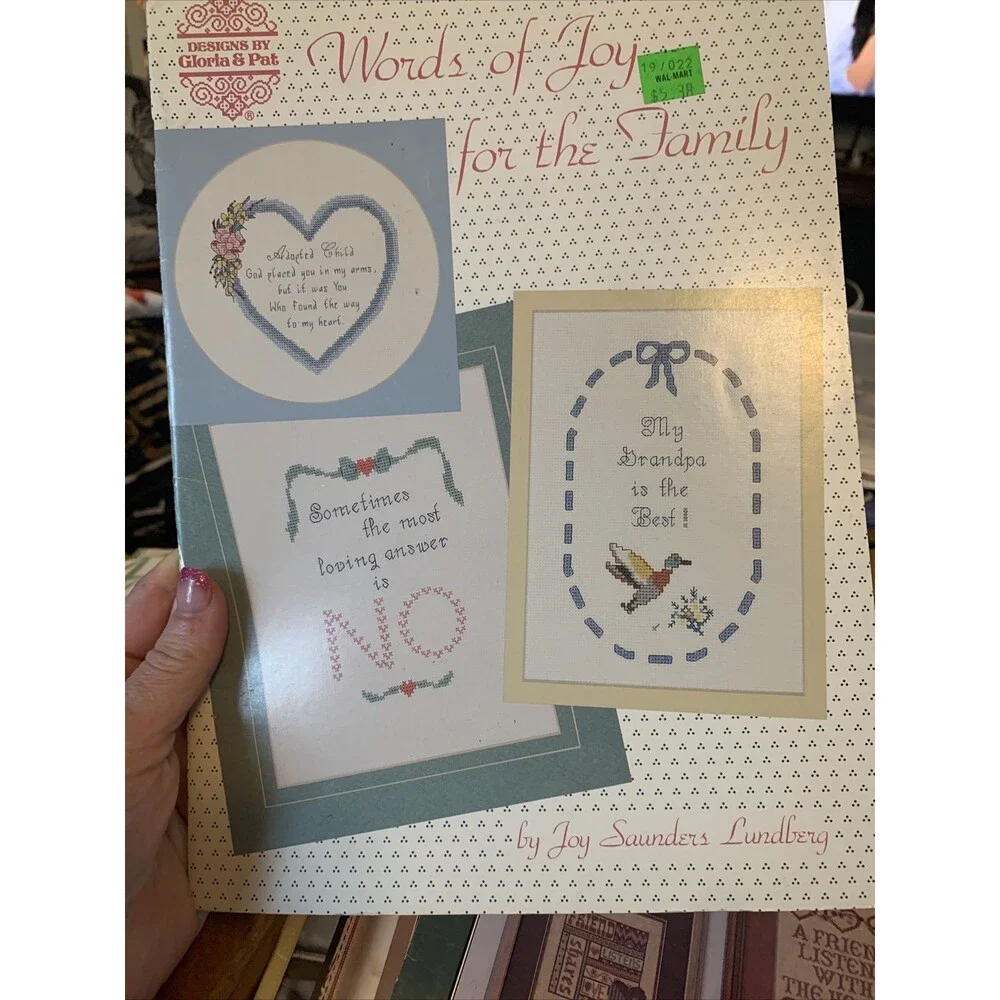 Cross Stitch - Designs by Gloria & Pat - Words of Joy - Booklet - Used